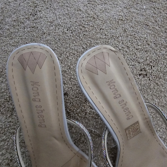 Heels with Rhinestone Decoration - Picture 4 of 9